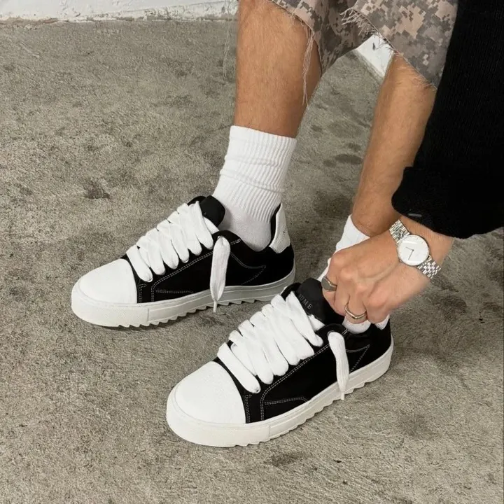 Valentine Sneakers product photo