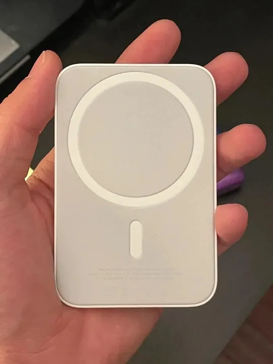 Apple MagSafe Charger product photo